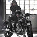 Moto-Guzzi-V7-Stone-2012-052