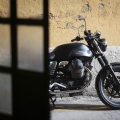 Moto-Guzzi-V7-Stone-2012-054