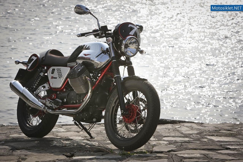 Moto-GuzziV7-Racer-2012-007