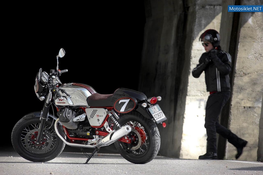 Moto-GuzziV7-Racer-2012-014