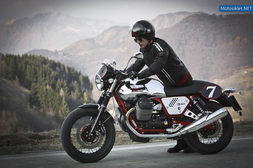 Moto-GuzziV7-Racer-2012-022