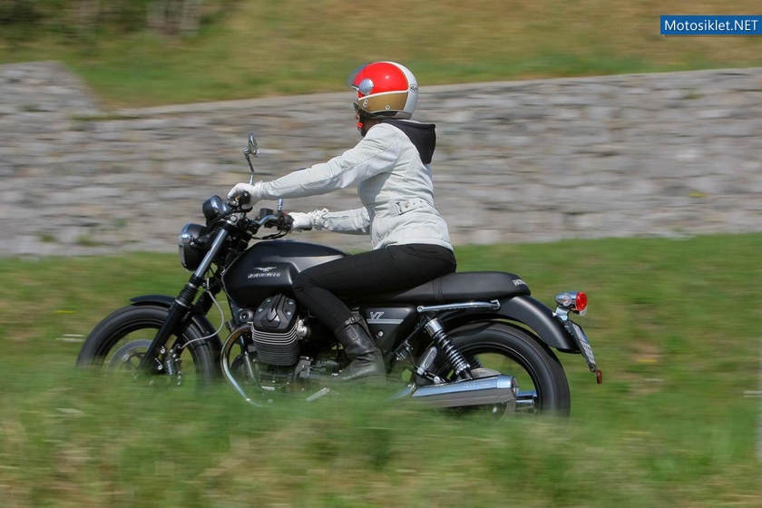 MotoGuzziV7-Gamma-2012-014