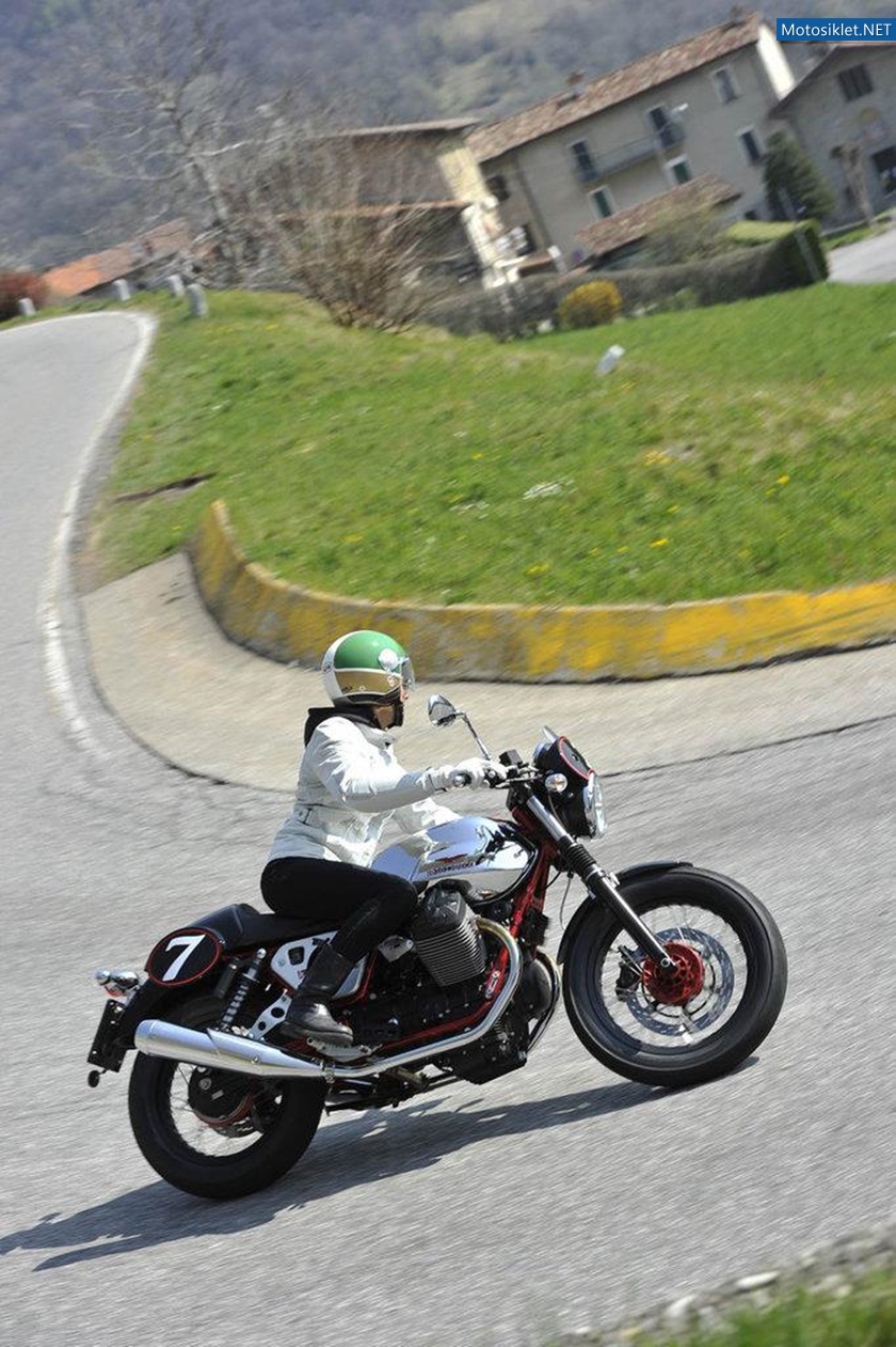 MotoGuzziV7-Gamma-2012-017