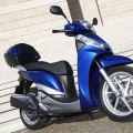 PiaggioBeverlySportTourer-350-Vs-HondaSH300i-031