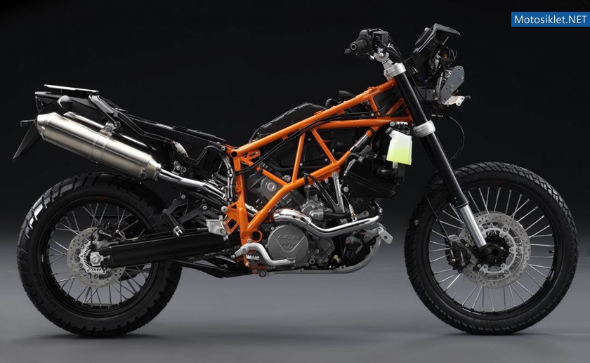 KTM-990-Adventure-2012-002