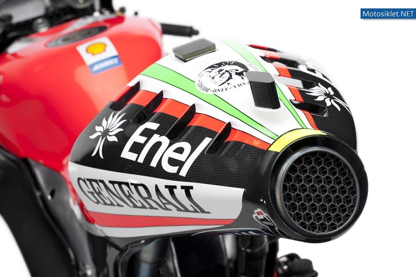 Ducati-Desmosedici-GP12-009