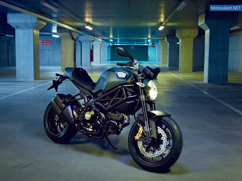 Ducati-Monster-Diesel-007