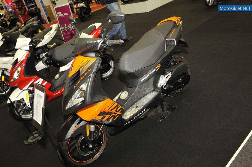 PeugeotScooter-2012-008