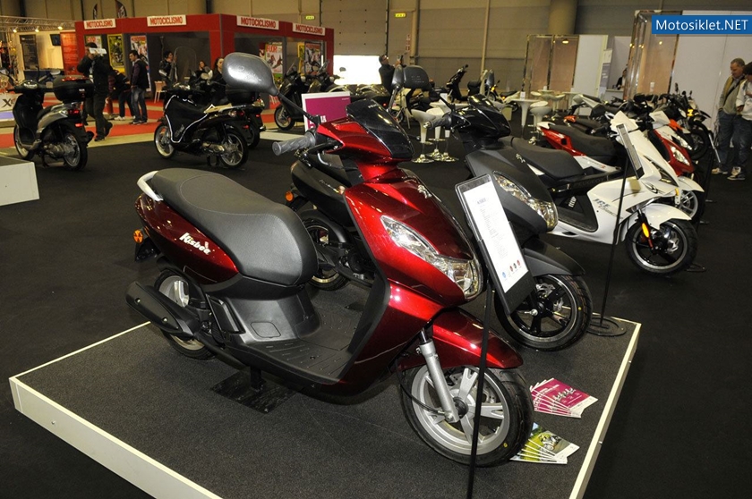 PeugeotScooter-2012-011