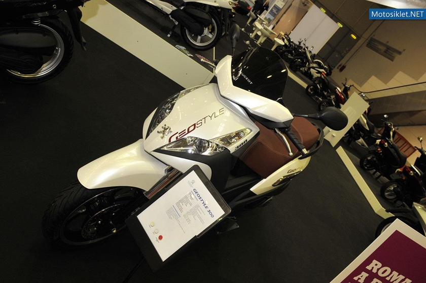 PeugeotScooter-2012-027