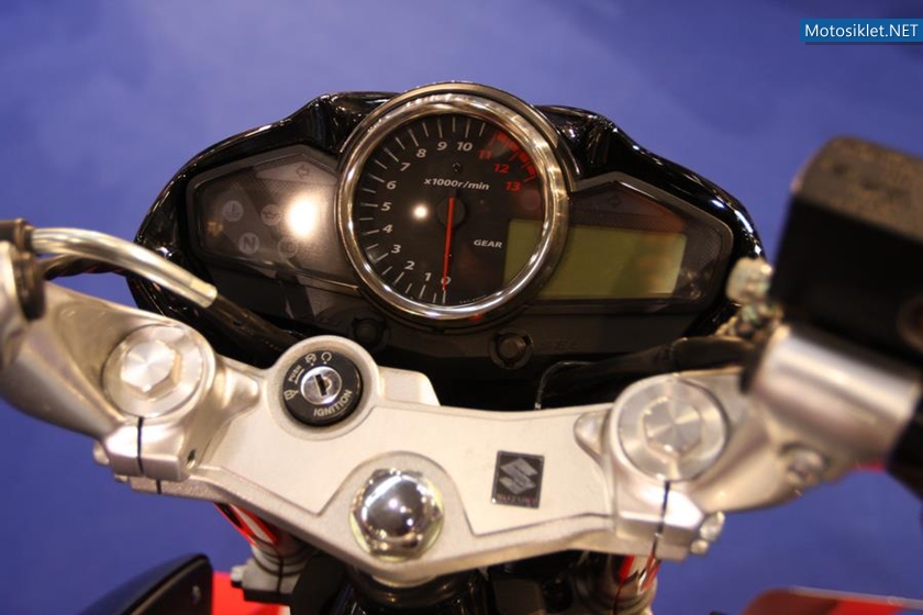 SuzukiInazuma250-001