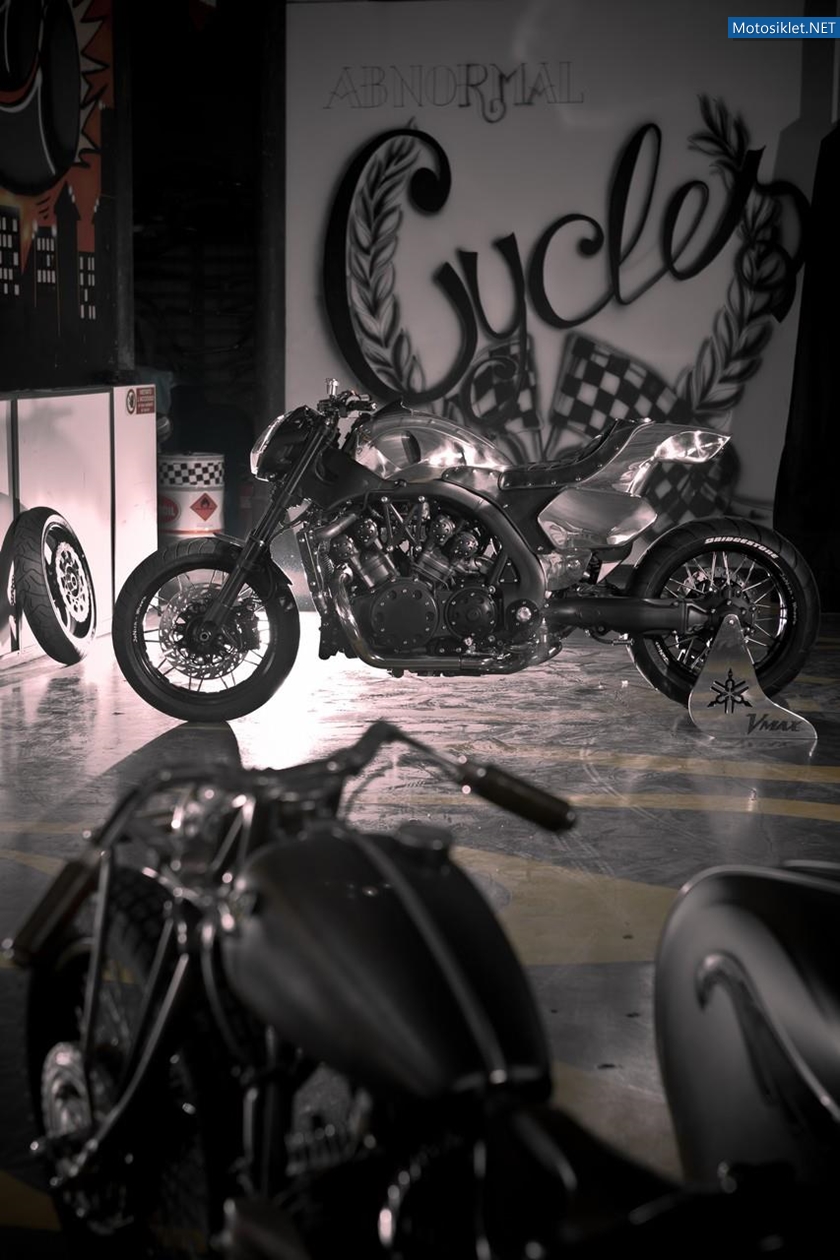 Yamaha-Vmax-Hyper-byAbnormalCycles-002