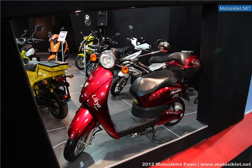 2012MotosikletFuari-PGOScooterStandi-004