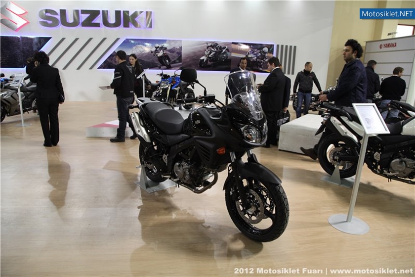 2012MotosikletFuari-SuzukiStandi-001