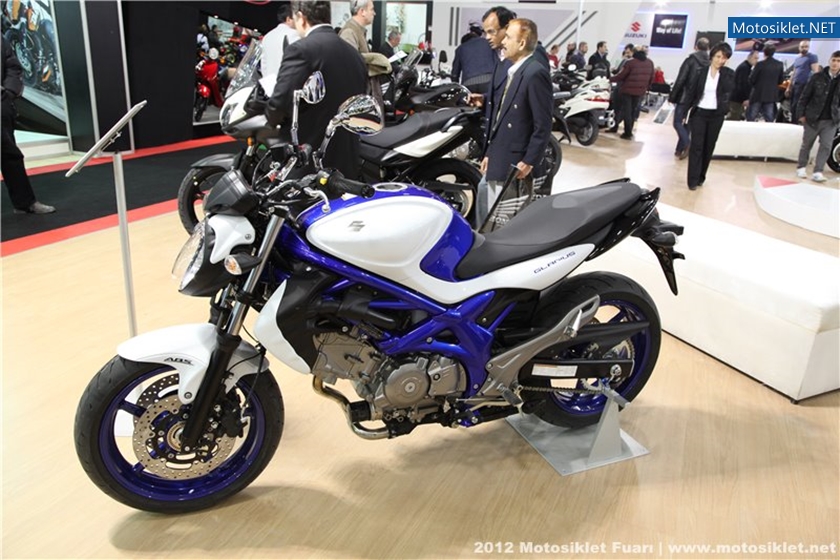 2012MotosikletFuari-SuzukiStandi-005