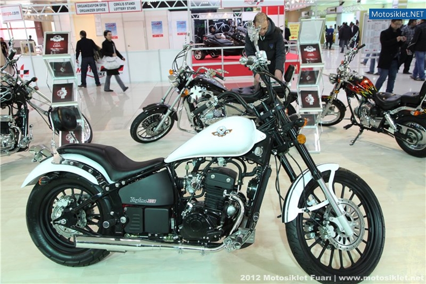 2012MotosikletFuari-RegalRaptorStandi-014