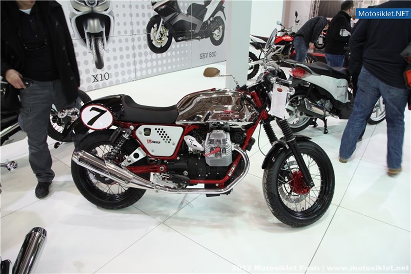 2012-MotosikletFuari-Aprilia-Vespa-Gilera-MotoGuzziStandi-006