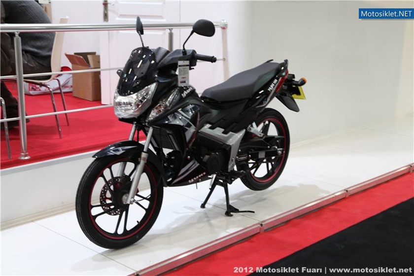 2012-Motosiklet-Fuari-Yuki-Standi-009