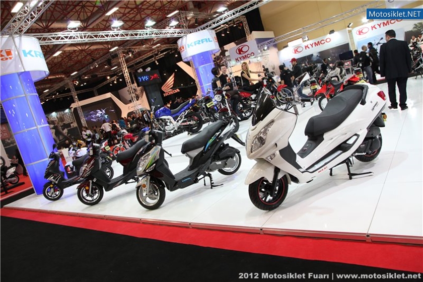 2012-Motosiklet-Fuari-Yuki-Standi-011