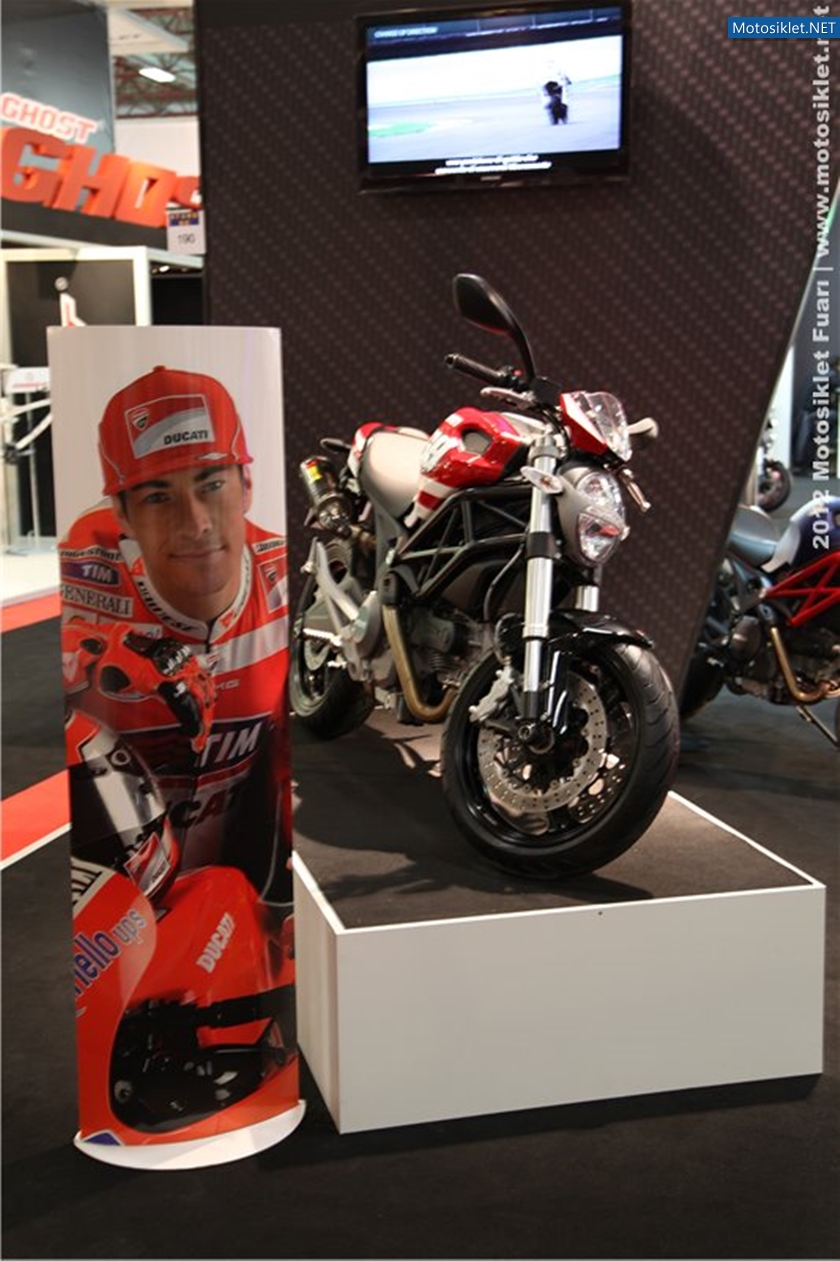 2012MotosikletFuari-DucatiStandi-008
