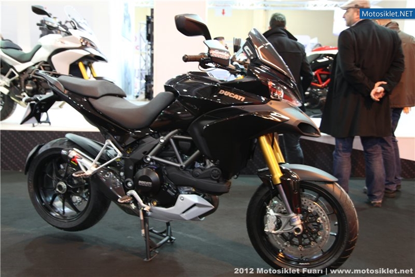 2012MotosikletFuari-DucatiStandi-020