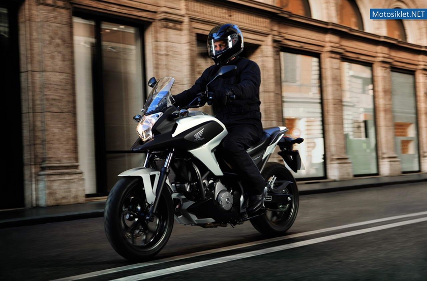 HondaNC700X-2012model-001