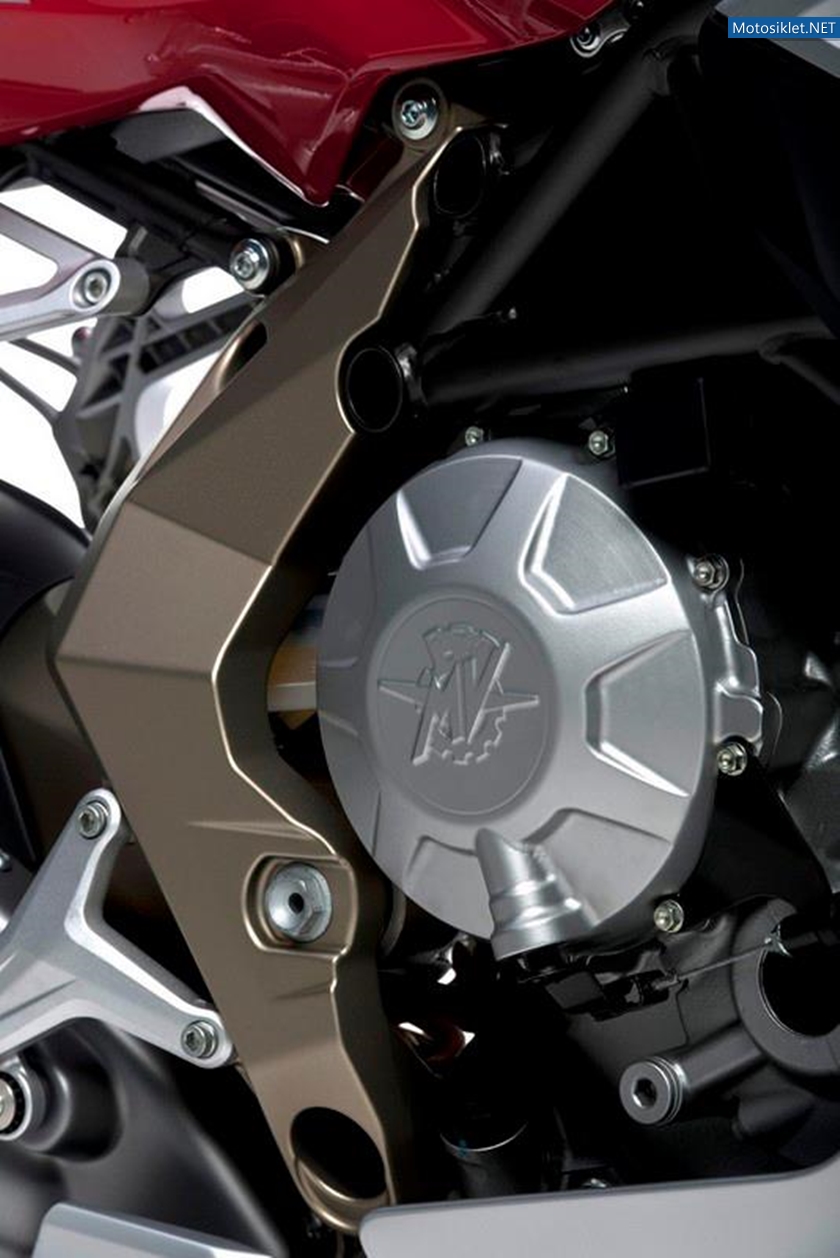 MV-Agusta-F3-675-2012-Model-045