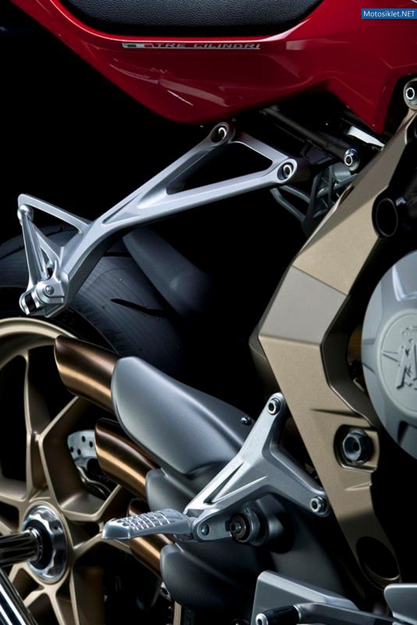 MV-Agusta-F3-675-2012-Model-055