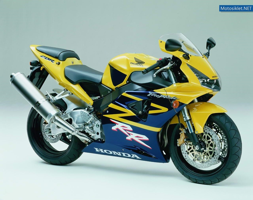 Honda-CBR-Fireblade-Tarihi-047