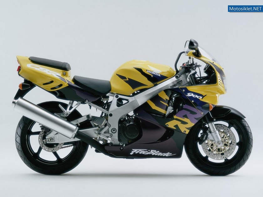 Honda-CBR-Fireblade-Tarihi-048