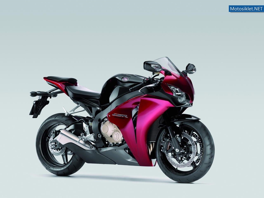 Honda-CBR-Fireblade-Tarihi-055