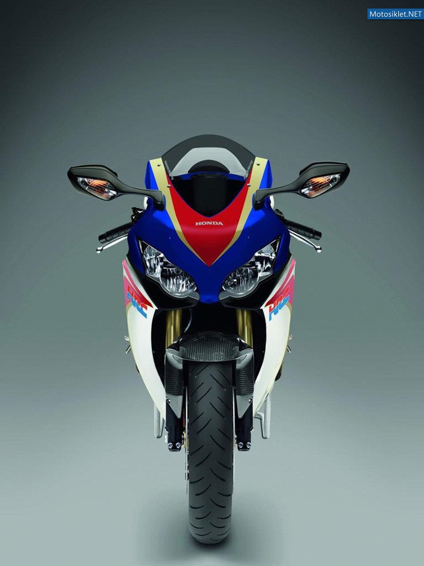 Honda-CBR-Fireblade-Tarihi-057