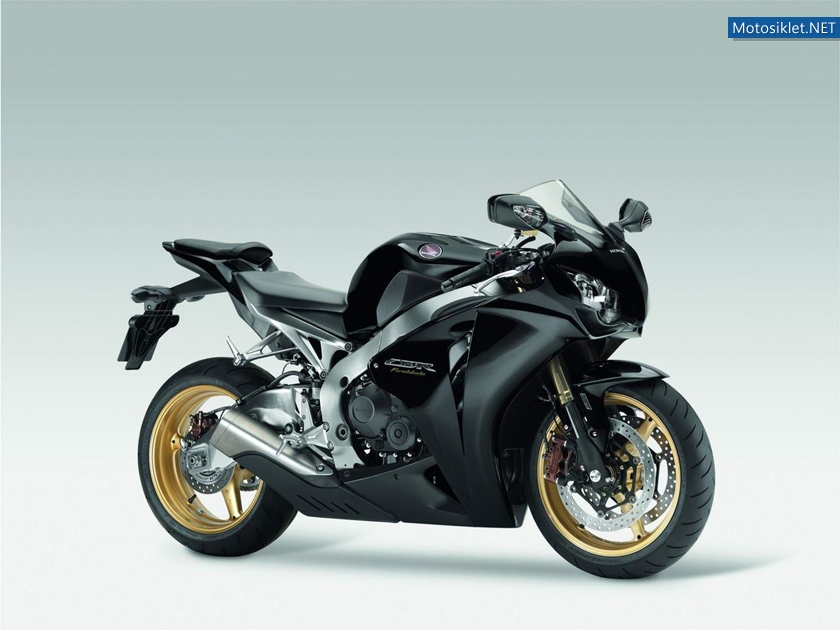 Honda-CBR-Fireblade-Tarihi-074