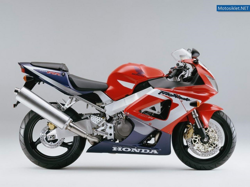Honda-CBR-Fireblade-Tarihi-079