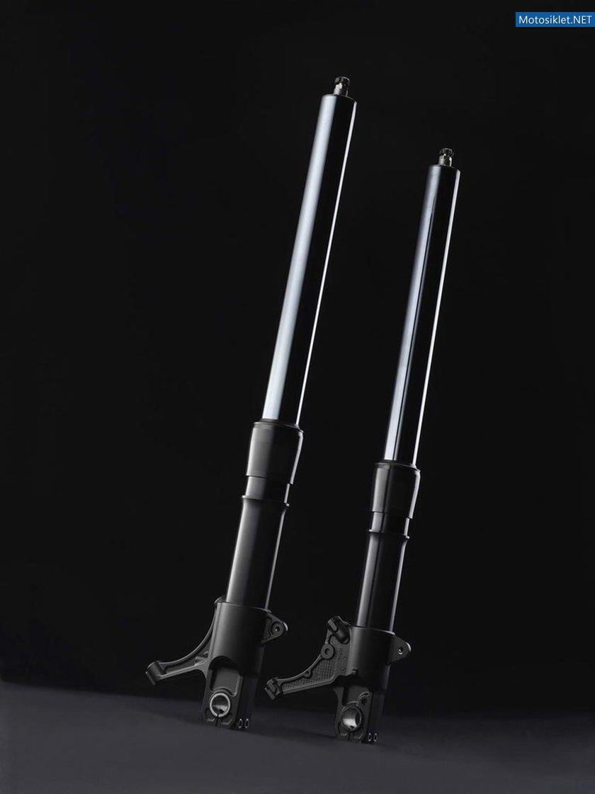 Yamaha-VMAX-2012-Model-024