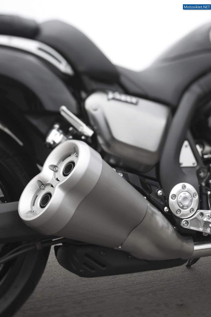 Yamaha-VMAX-2012-Model-027