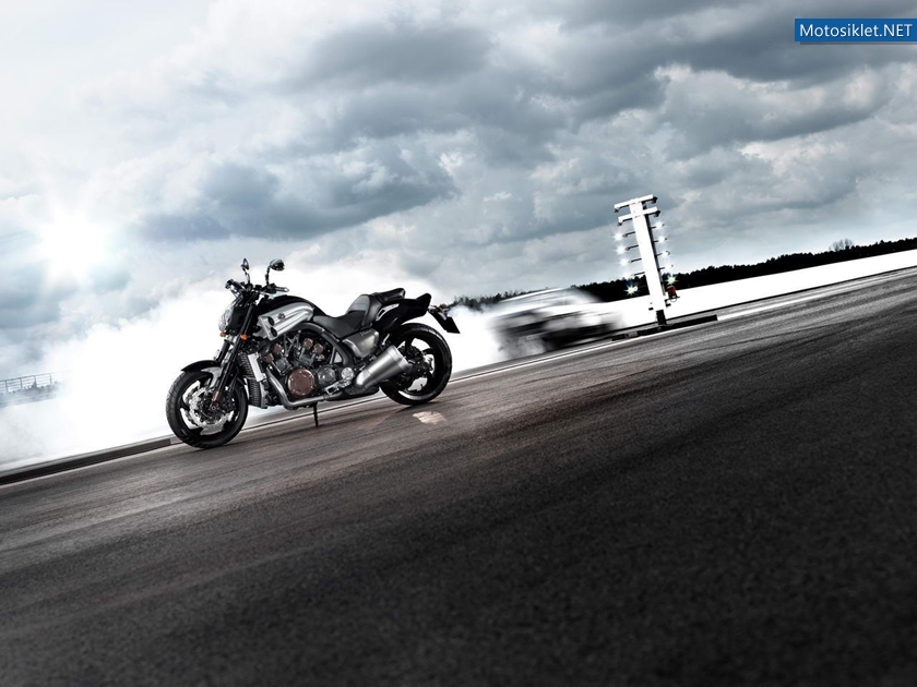 Yamaha-VMAX-2012-Model-030
