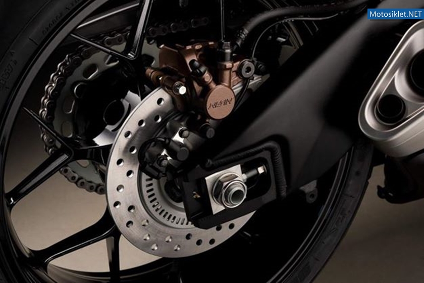 2012-model-Honda-CBR1000RR-001