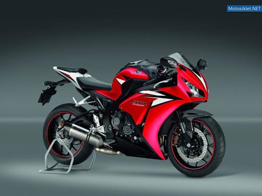 2012-model-Honda-CBR1000RR-032