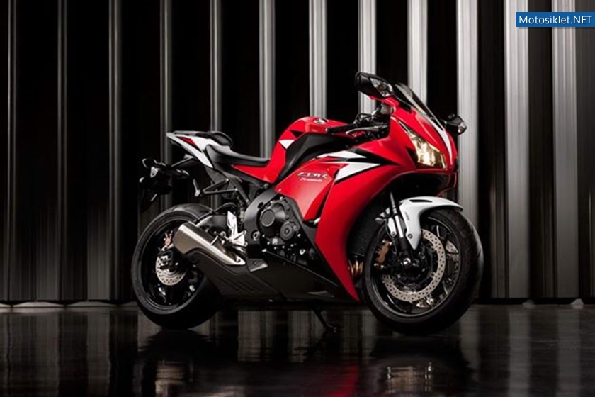 2012-model-Honda-CBR1000RR-039