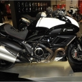 RizomaModelleri-Milano-Motosiklet-Fuari-2011-002