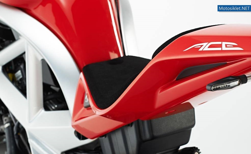 Ariel-Ace-019