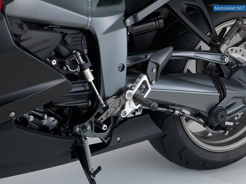 2015-BMW-K1300S-009