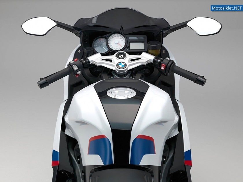 2015-BMW-K1300S-010