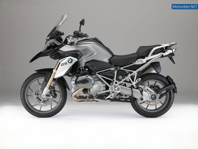 2015-BMW-R1200GS-004