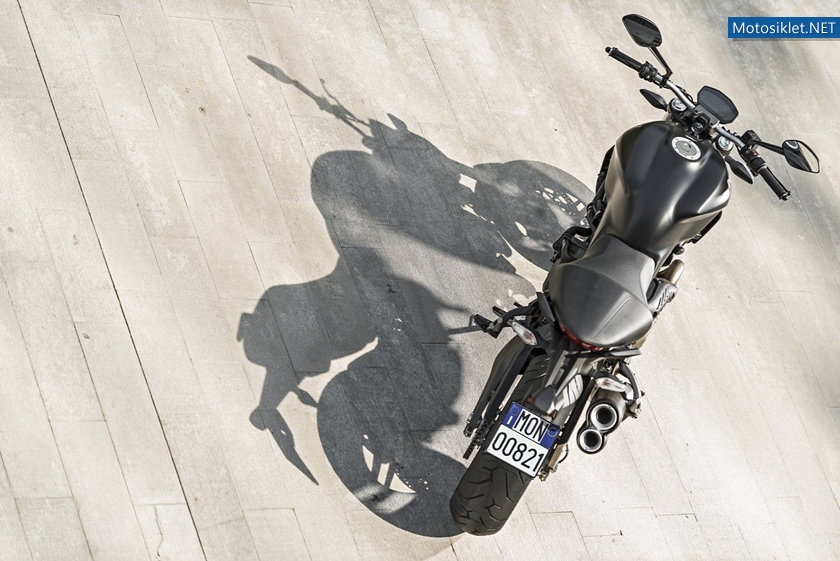 Ducati-Monster-821-026