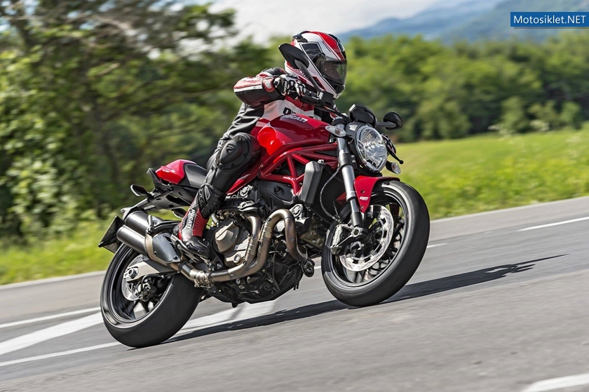 Ducati-Monster-821-052