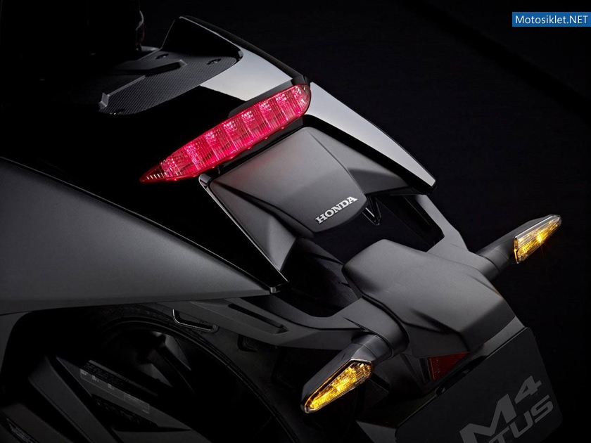 Honda-NM4-Vultus2014-007