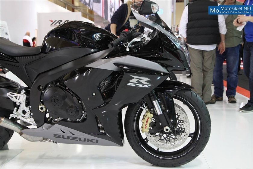 Suzuki-Standi-Motosiklet-Fuari-2014-021