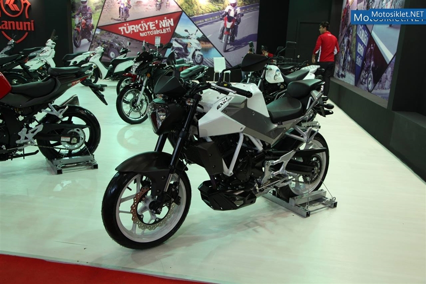 Kanuni-Hyosung-Standi-MotosikletFuari-2014-005